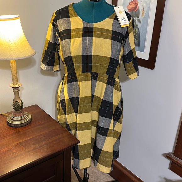 Bell Sleeve Dress - Picture 3 of 5